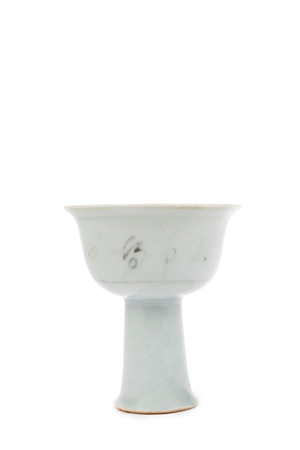 A COPPER RED PORCELAIN STEM CUP