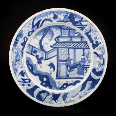Piatto in porcellana bianca e blu, Cina, dinastia Qing, periodo Kangxi
