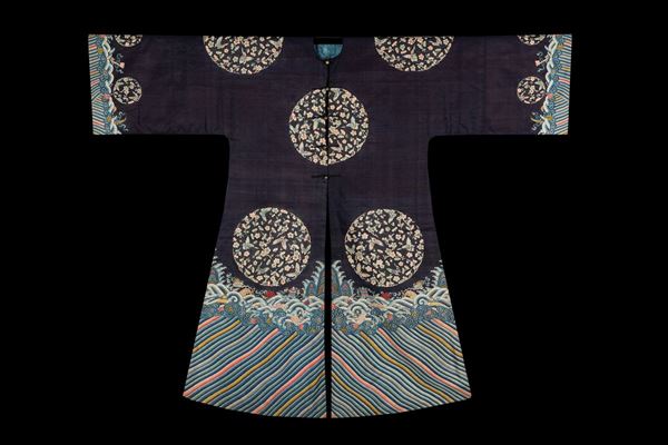 A KESI SILK ROBE