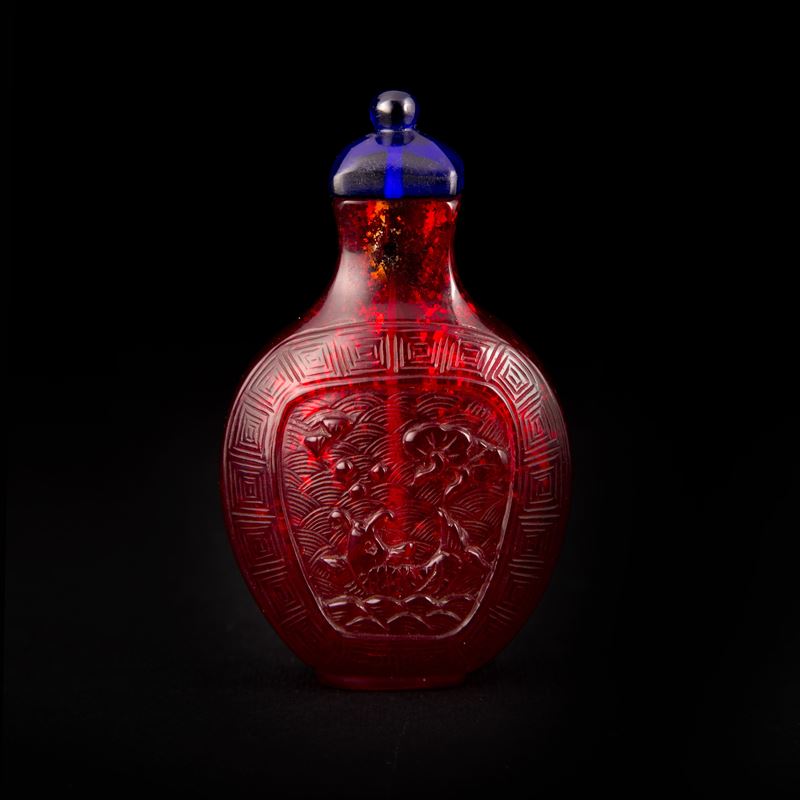 SNUFF BOTTLE IN VETRO ROSSO