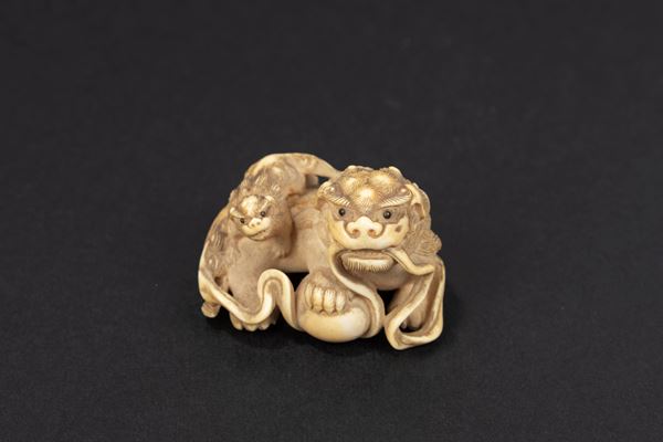 ☼NETSUKE/OKIMONO IN AVORIO