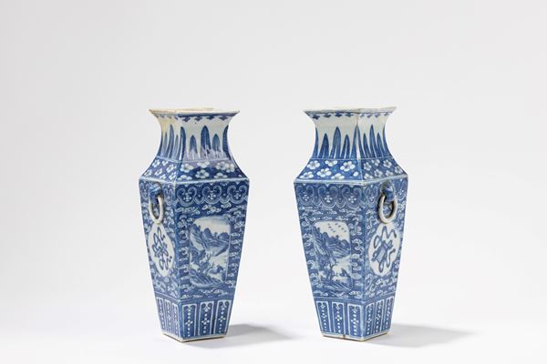A PAIR OF BLUE AND WHITE PORCELAIN VASES