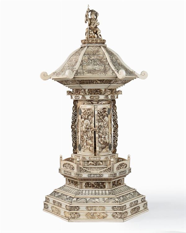 ☼A LARGE IVORY PAGODA