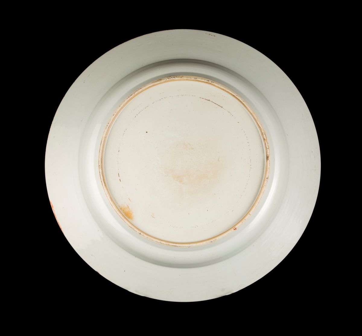 Cina, dinastia Qing, periodo Kangxi (1661-1720), Piatto in porcellana armoriale Imari
