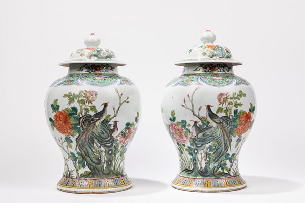 A PAIR OF FAMILLE ROSE POTICHES