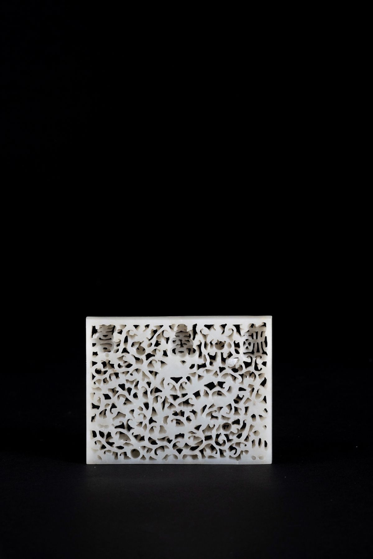 PLACCA DA CINTURA IN GIADA BIANCA