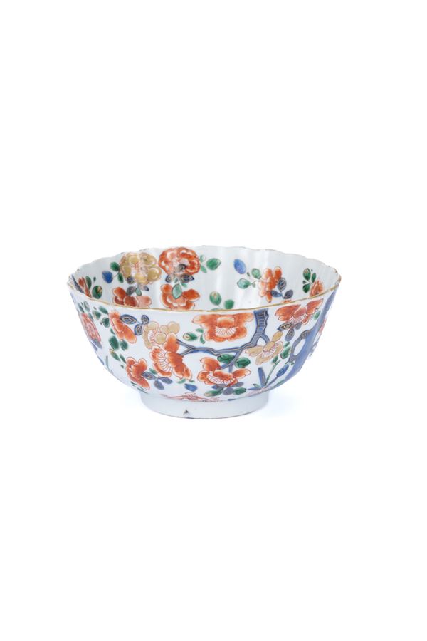 A WUCAI PORCELAIN BOWL