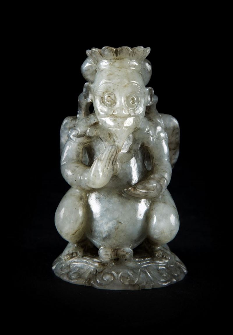 UNA RARA FIGURA DI GARUDA IN GIADA CHIAZZATA