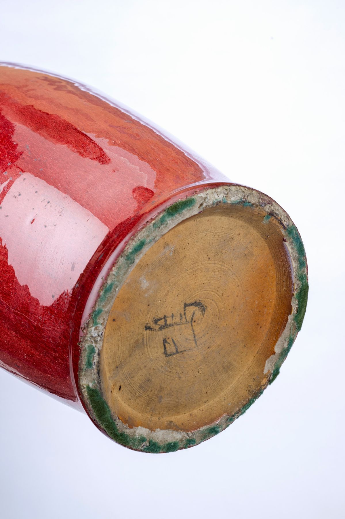 COPPIA DI GRANDI VASI MONOCROMI SANG-DE-BOEUF