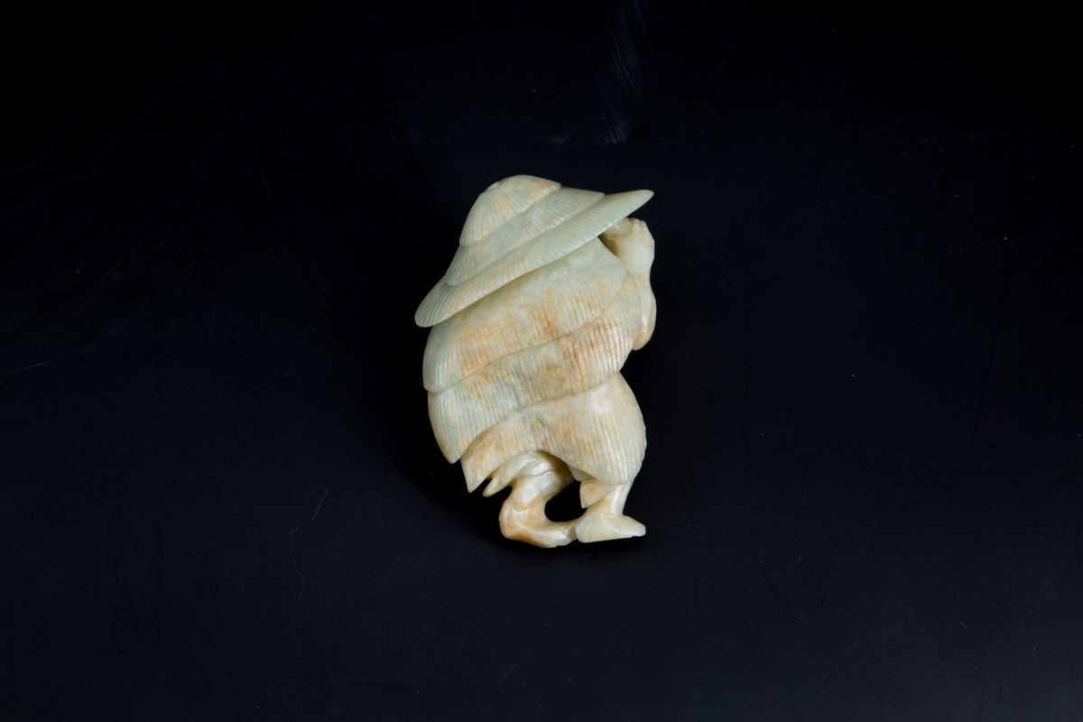 PESCATORE IN GIADA CELADON E RUGGINE