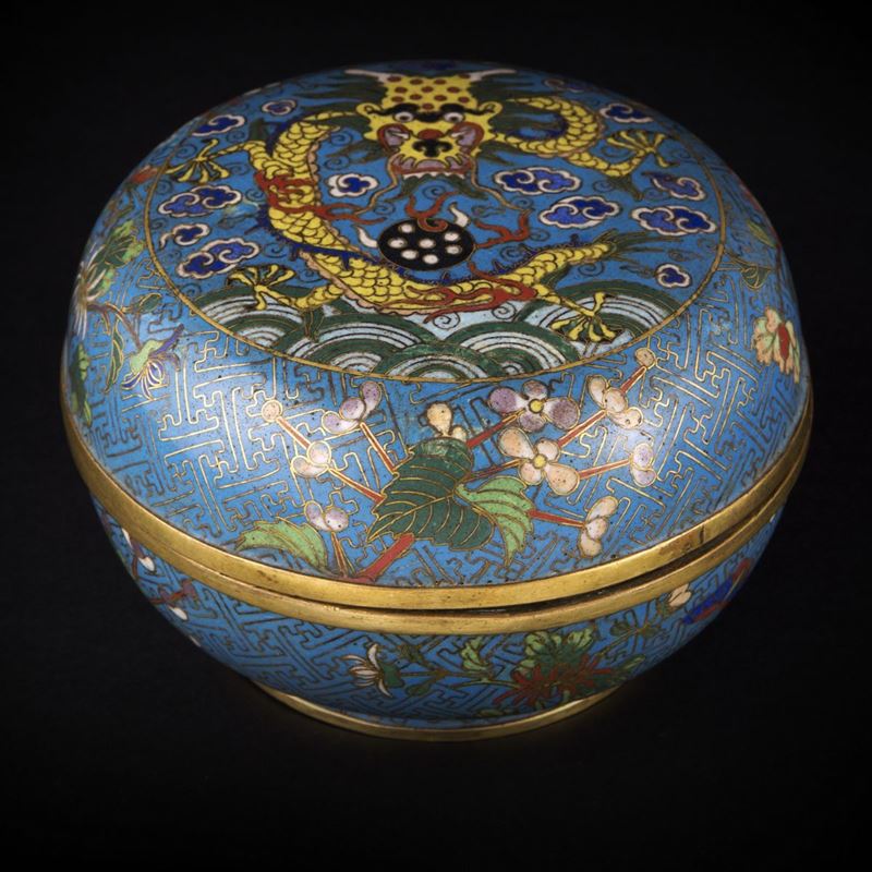 Scatola in cloisonné, Cina, dinastia Qing, XVIII / XIX secolo