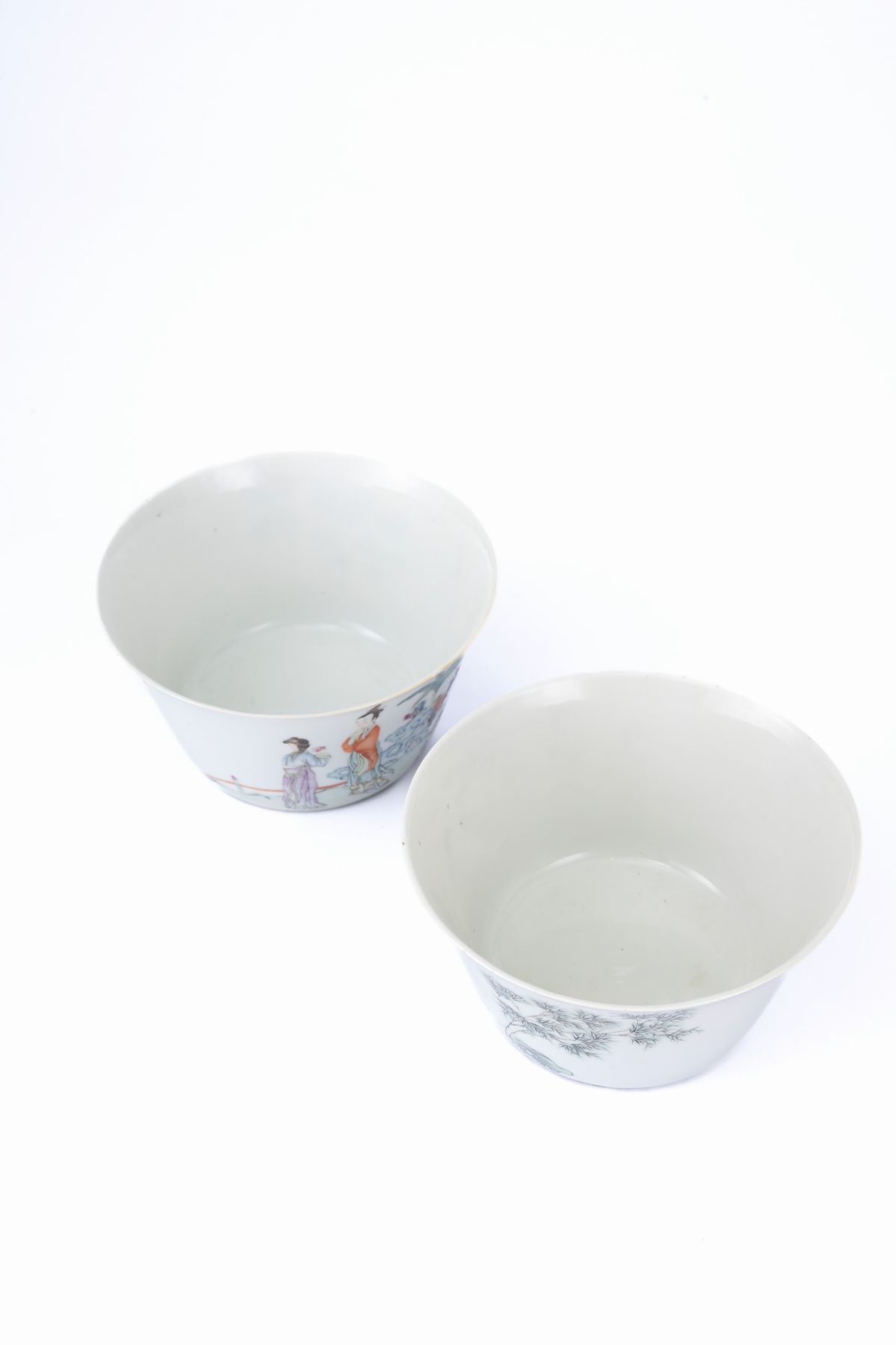 COPPIA DI COPPE IN PORCELLANA FAMIGLIA ROSA