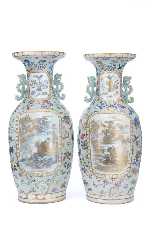 A PAIR OF CANTON PORCELAIN VASES