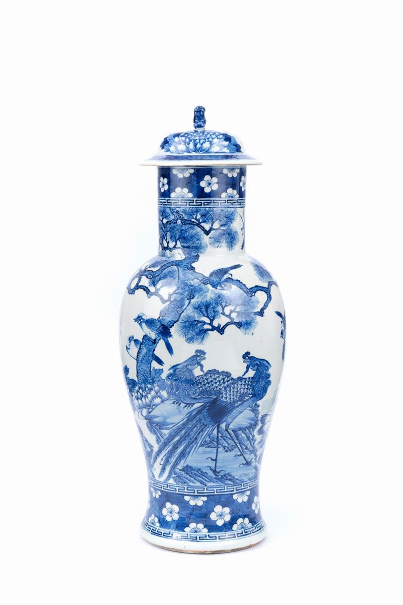 Grande Vaso in Porcellana Bianca e Blu