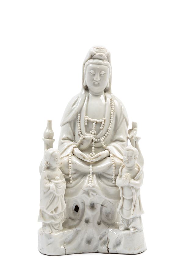 GUANYIN IN PORCELLANA BLANC-DE-CHINE