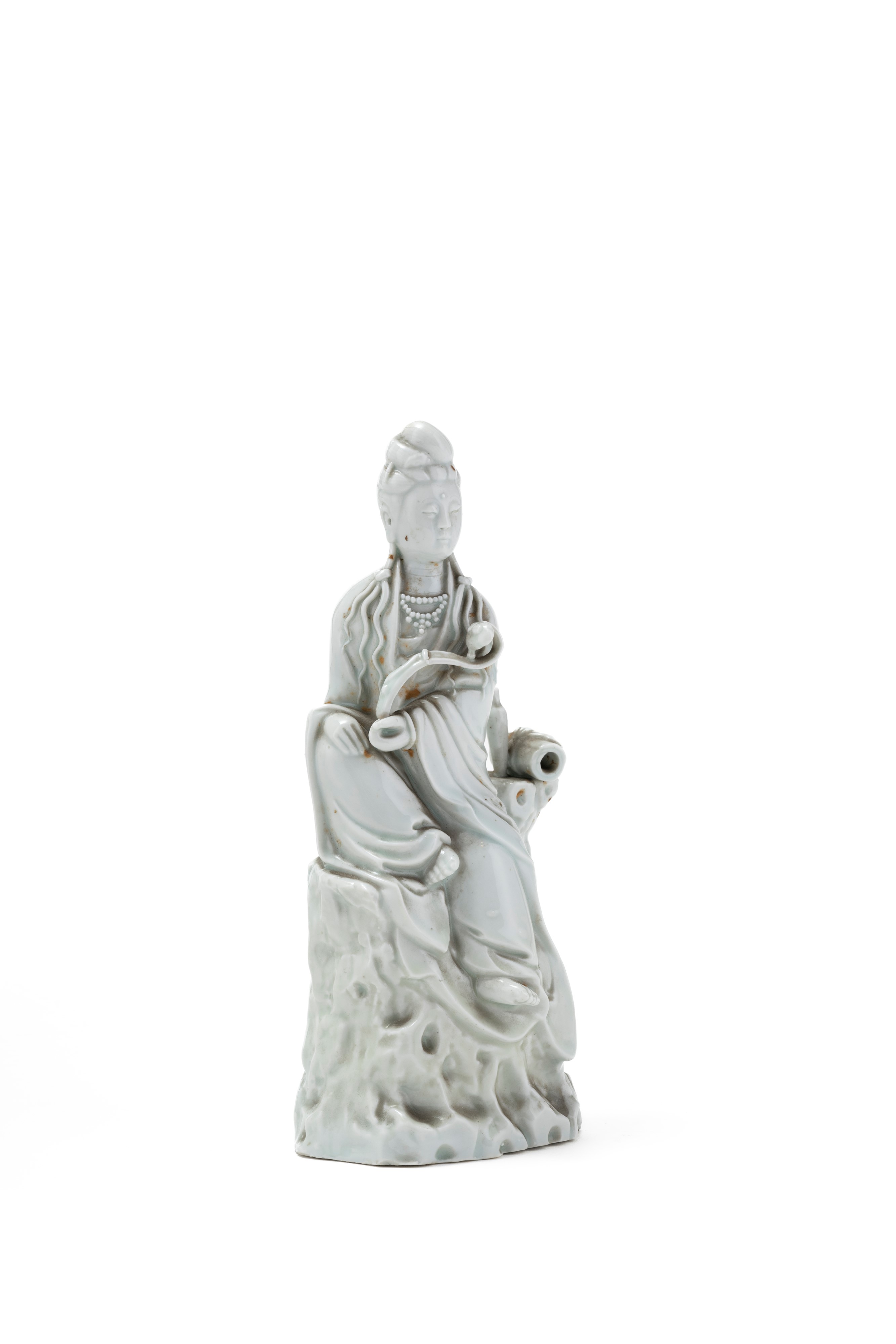 GUANYIN IN PORCELLANA DEHUA
