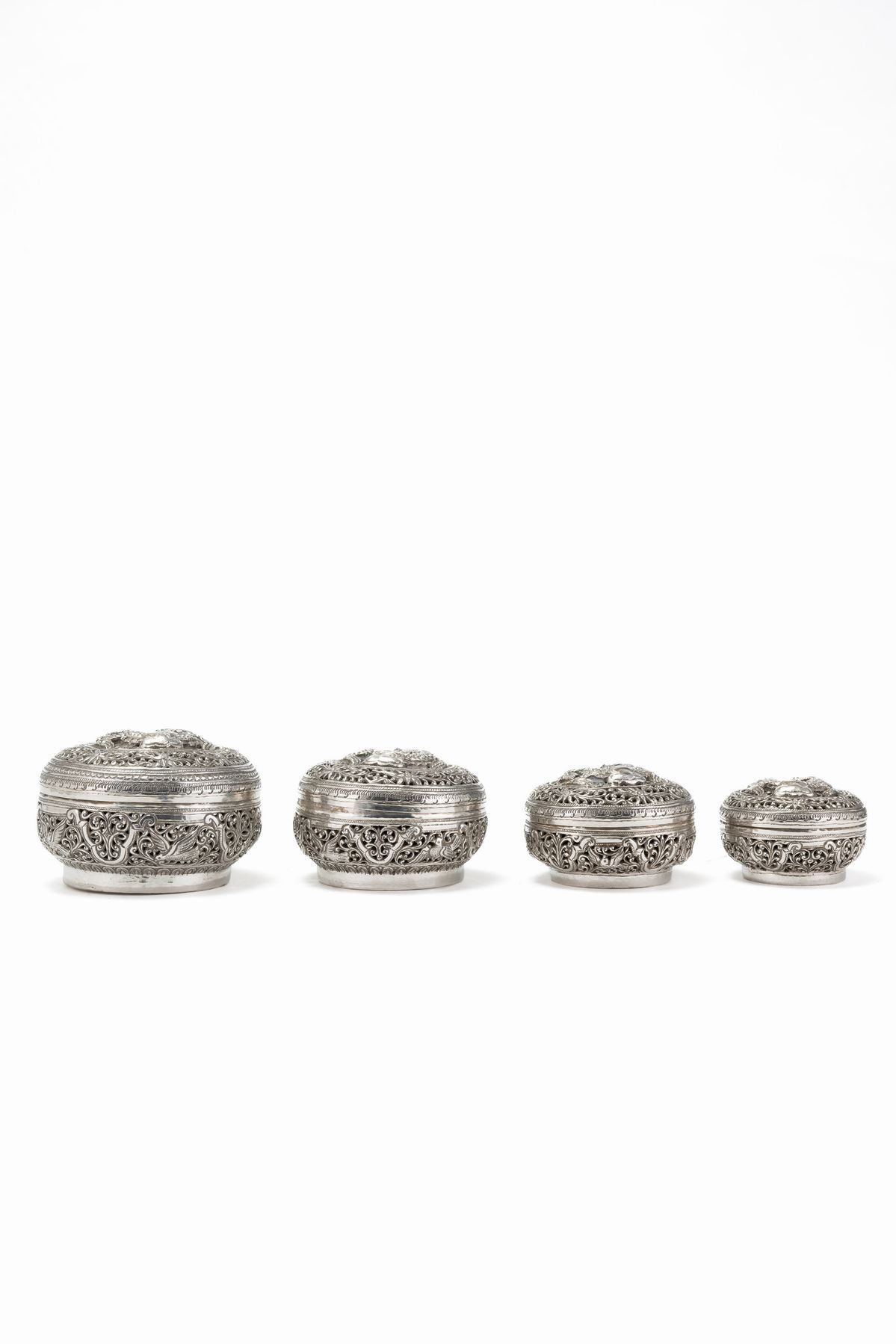 Set di Quattro Scatole in Argento
