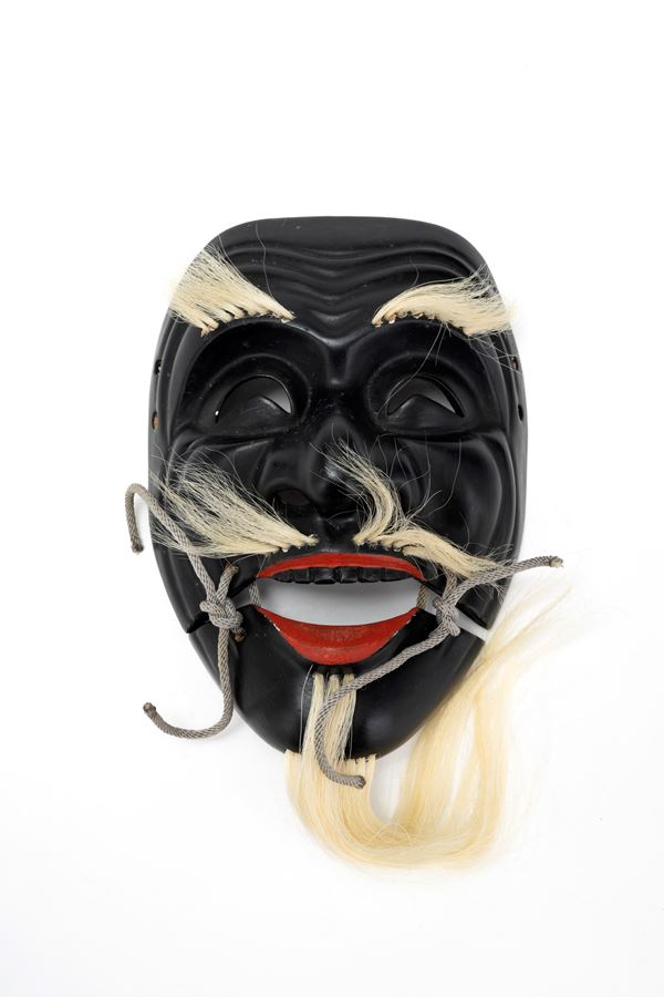 A NOH TEATRE PAINTED WOOD MASK