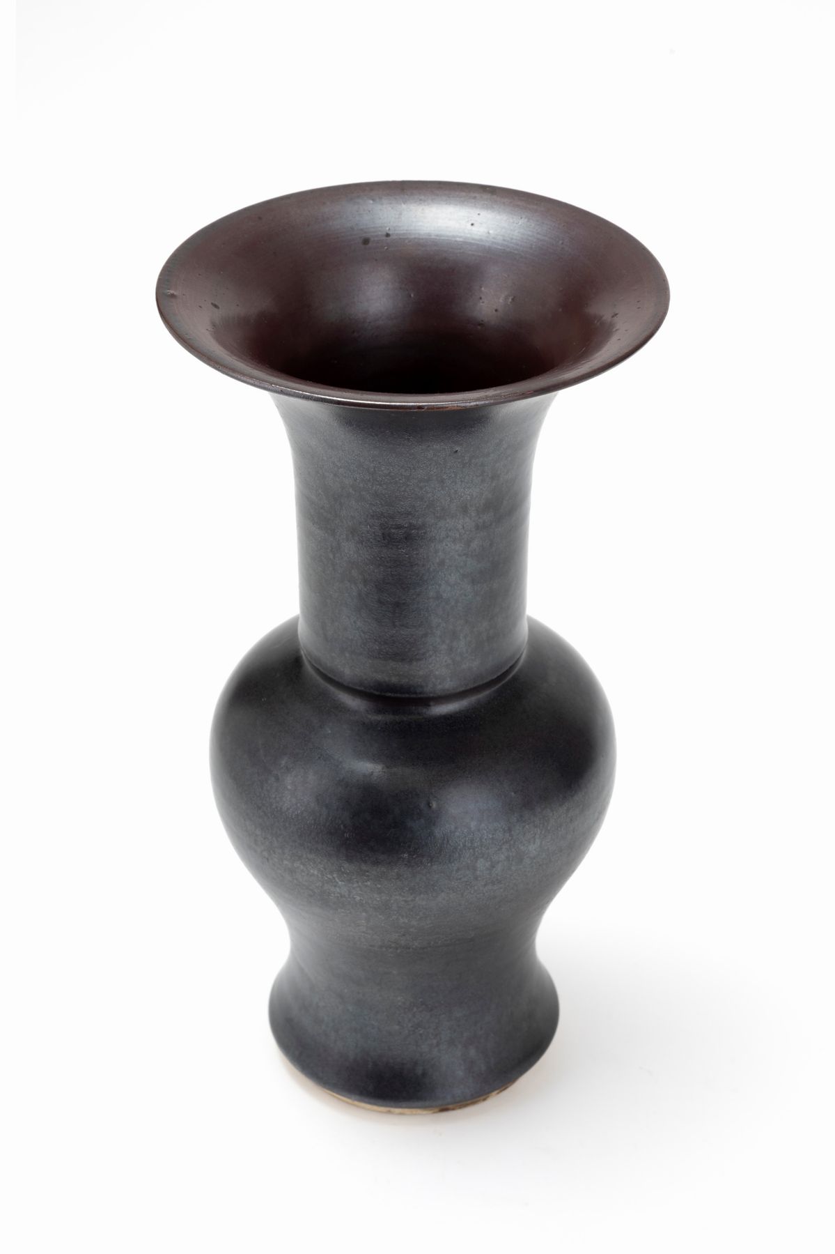 VASO MONOCROMO IN PORCELLANA