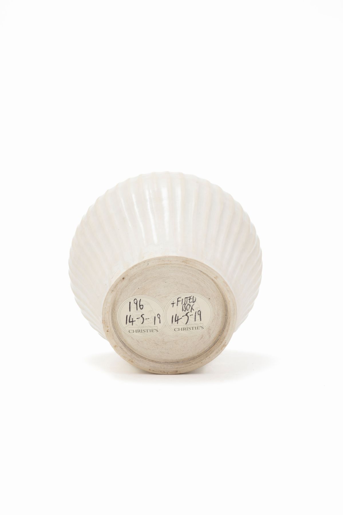 PICCOLA POTICHE IN PORCELLANA BIANCA