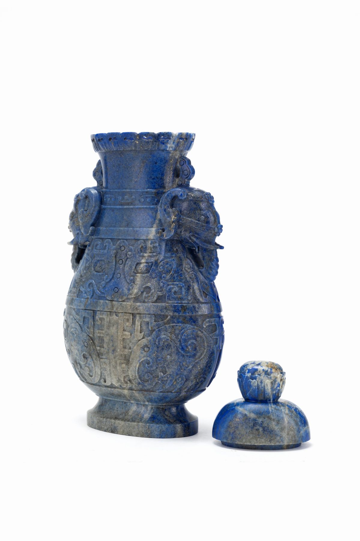 ECCEZIONALE VASO CON COPERCHIO IN LAPISLAZZULI