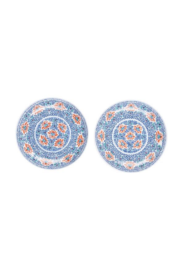 A PAIR OF DOUCAI PORCELAIN SMALL DISHES