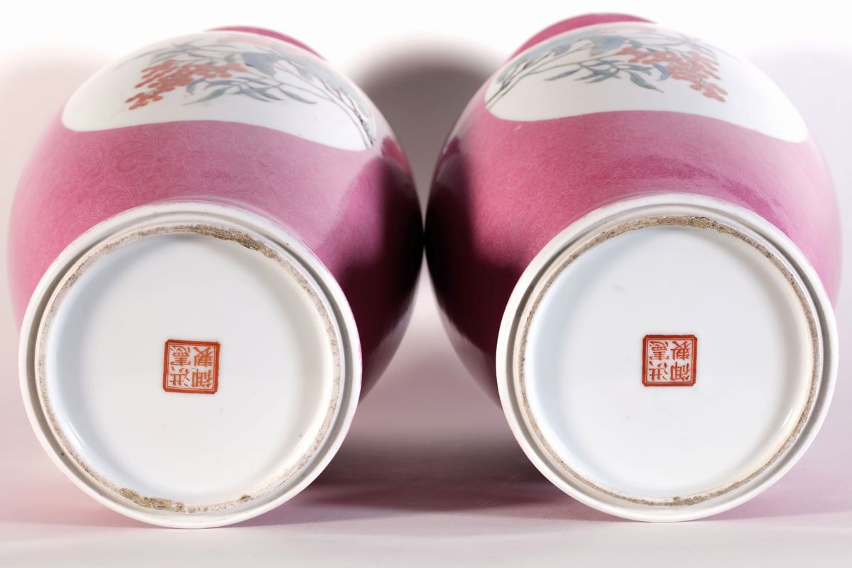 COPPIA DI VASI IN PORCELLANA FAMIGLIA ROSA