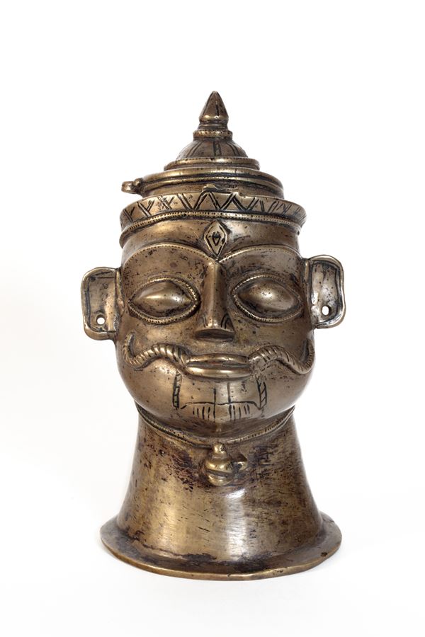 MUKHALINGA IN BRONZO  (India, Maharashtra, XIX secolo)  - Asta Fine Asian Art - Marcopolo srl - Marcopolo Asian Art Auction Milano