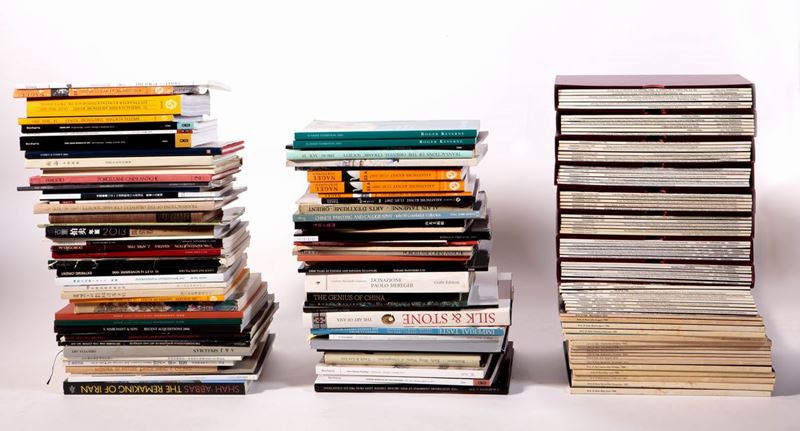 Circa Duecentotrenta Libri e Riviste di Arte Asiatica
