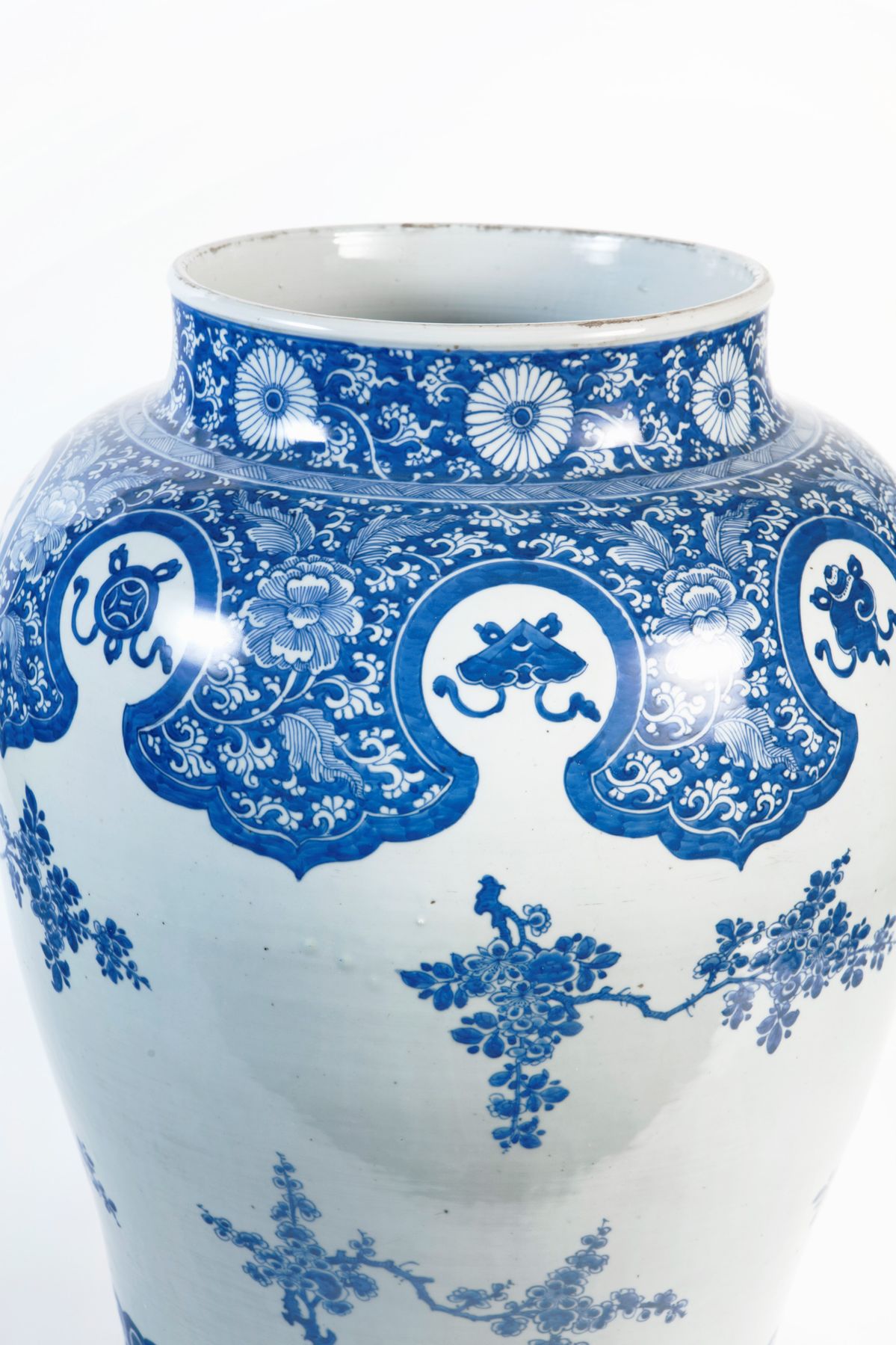 Grande Vaso con Coperchio in Porcellana Bianca e Blu