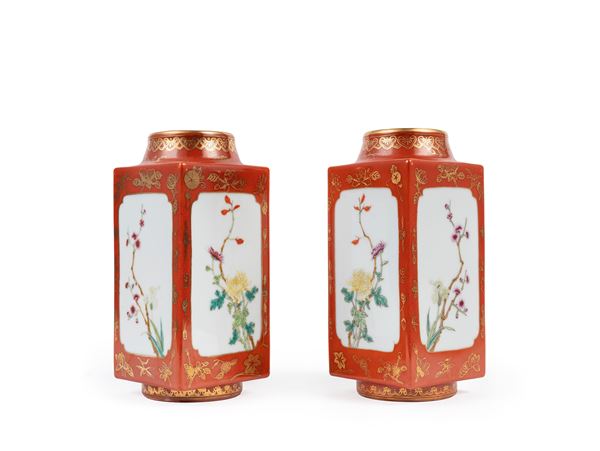 A PAIR OF GILT-DECORATED CORAL-RED-GROUND FAMILLE-ROSE  BOTTLE VASES