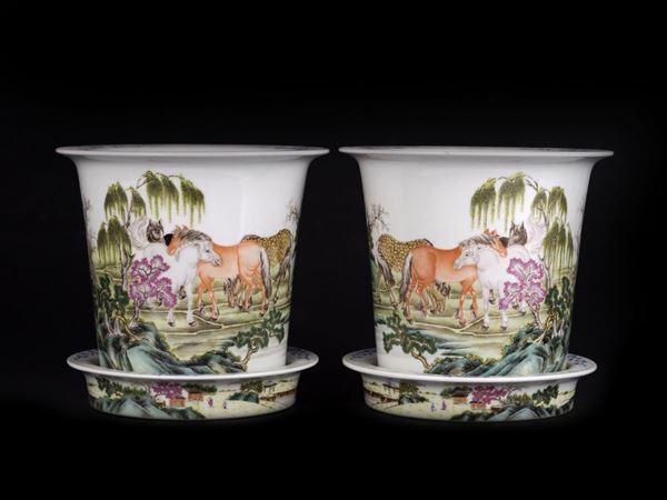  PAIR OF PORCELAIN JARDINER AND PLANT SAUCERS