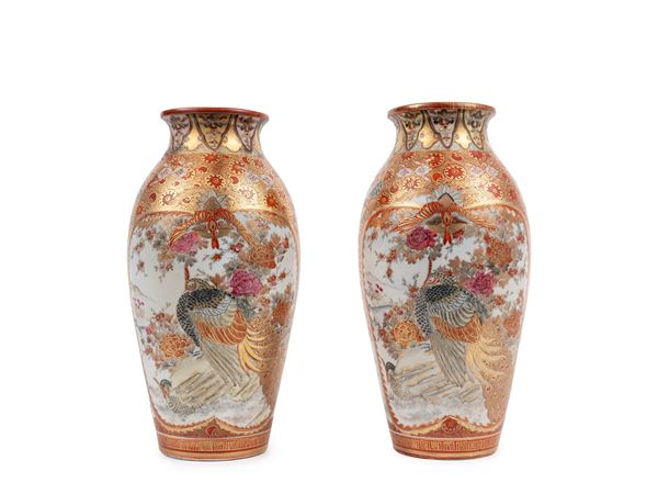 A PAIR OF KUTANI PORCELAIN VASES 