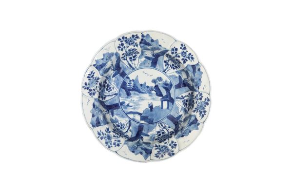 A FAMILLE ROSE PORCELAIN BOWL