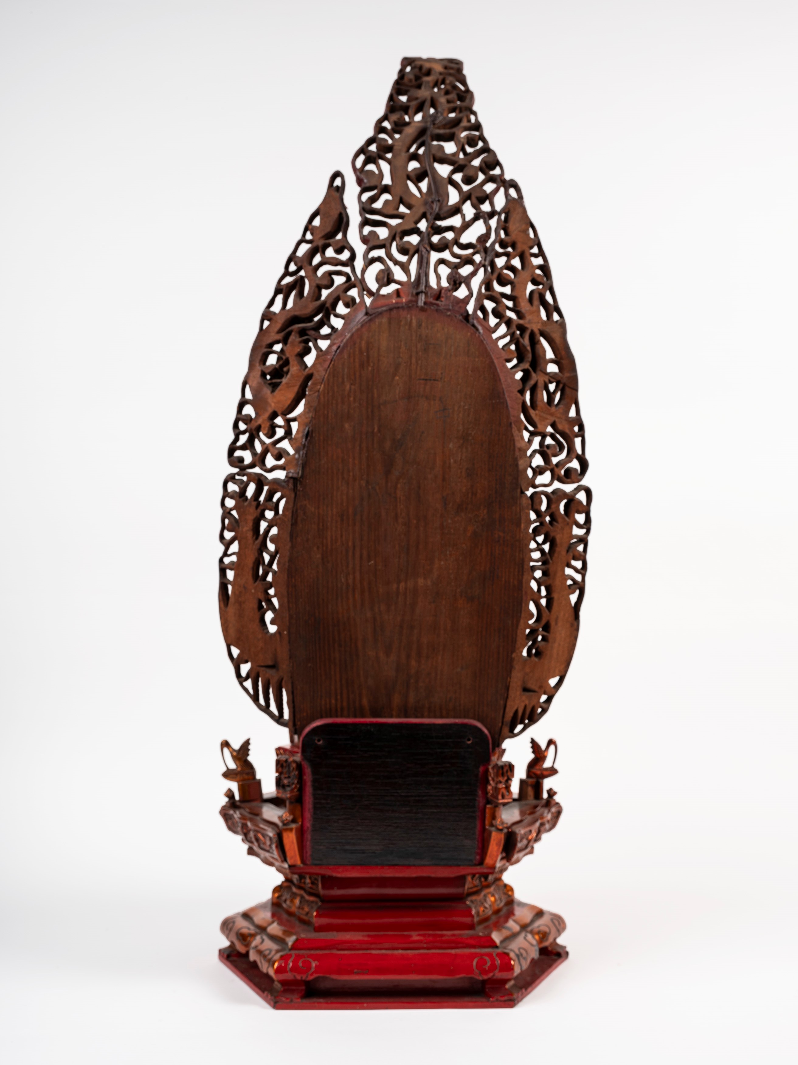 FIGURA DEL BUDDHA SAKYIAMUNI IN LEGNO LACCATO