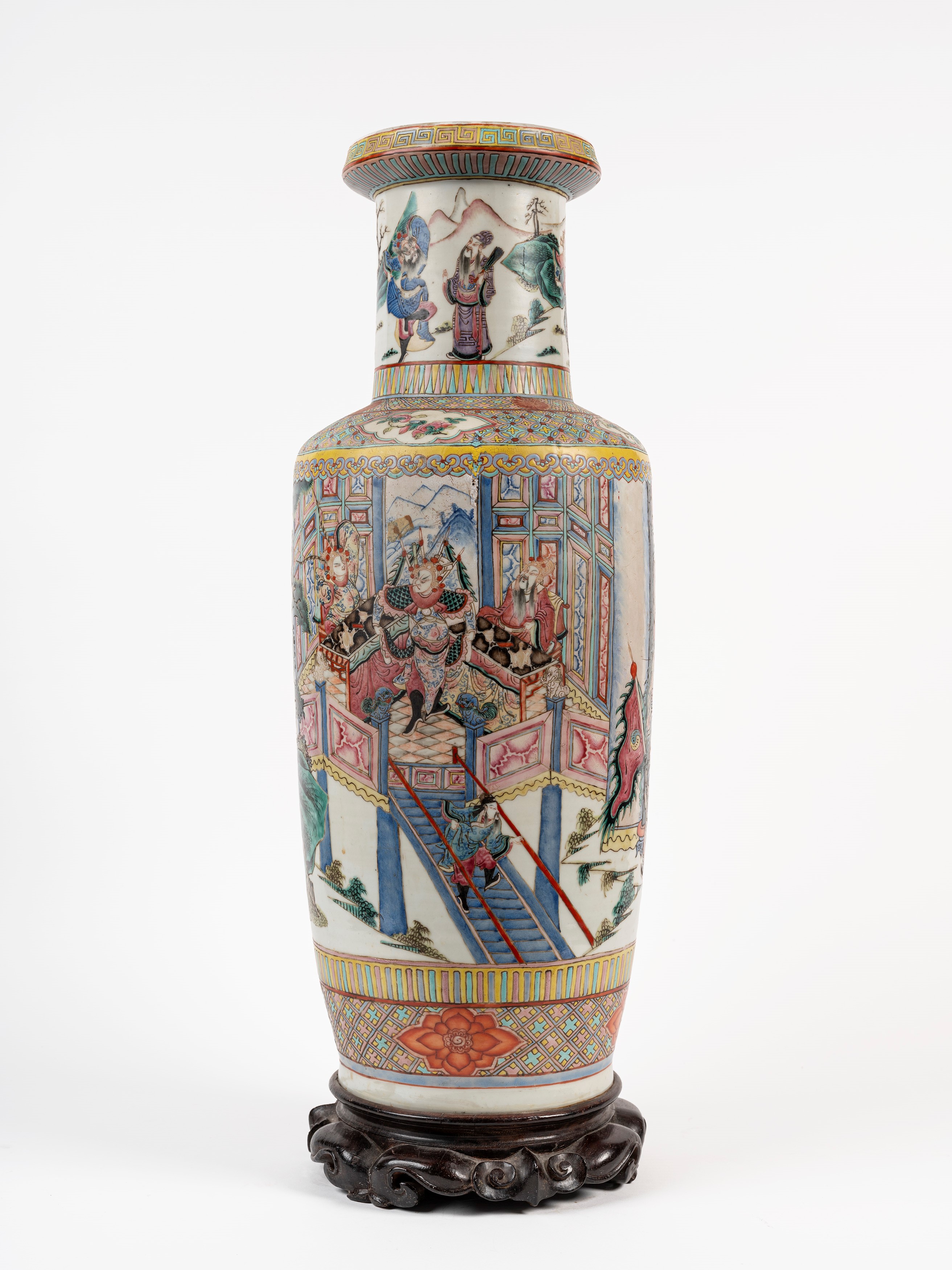 VASO ROULEAU IN PORCELLANA FAMIGLIA ROSA