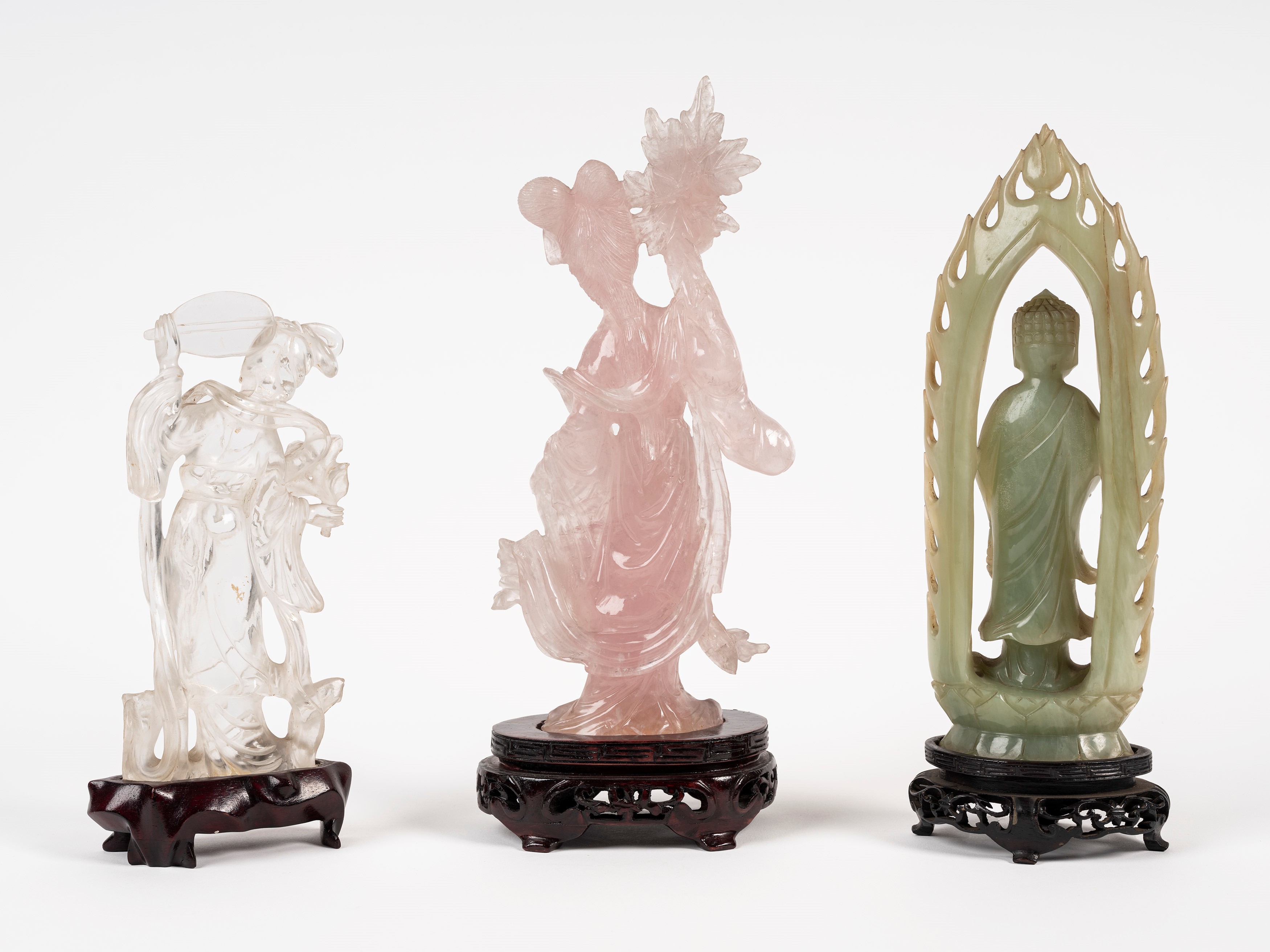 TRE FIGURE IN GIADEITE CRISTALLO DI ROCCA E QUARZO ROSA