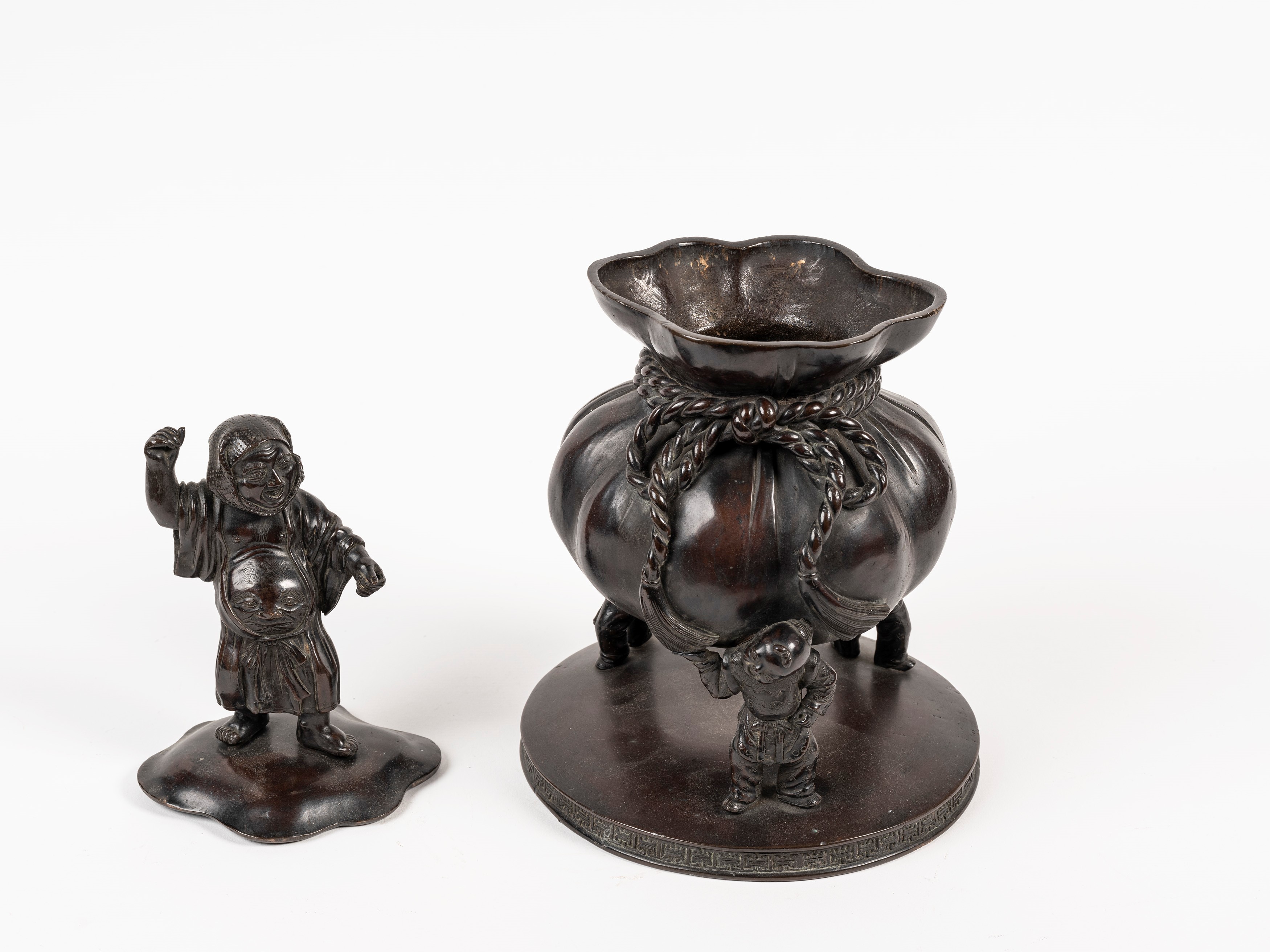 Incensiere Tripode in Bronzo