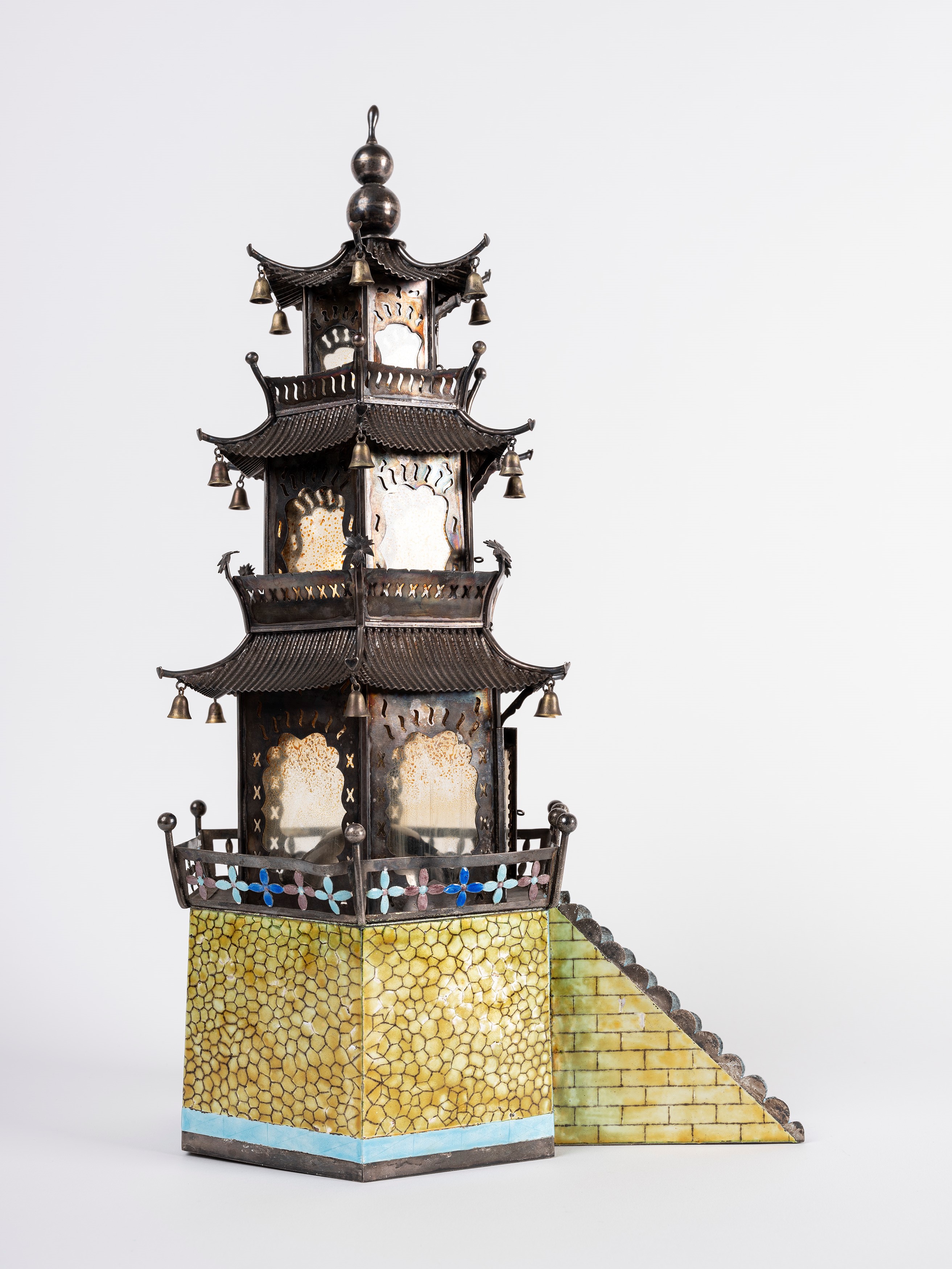 PAGODA IN ARGENTO SMALTATO
