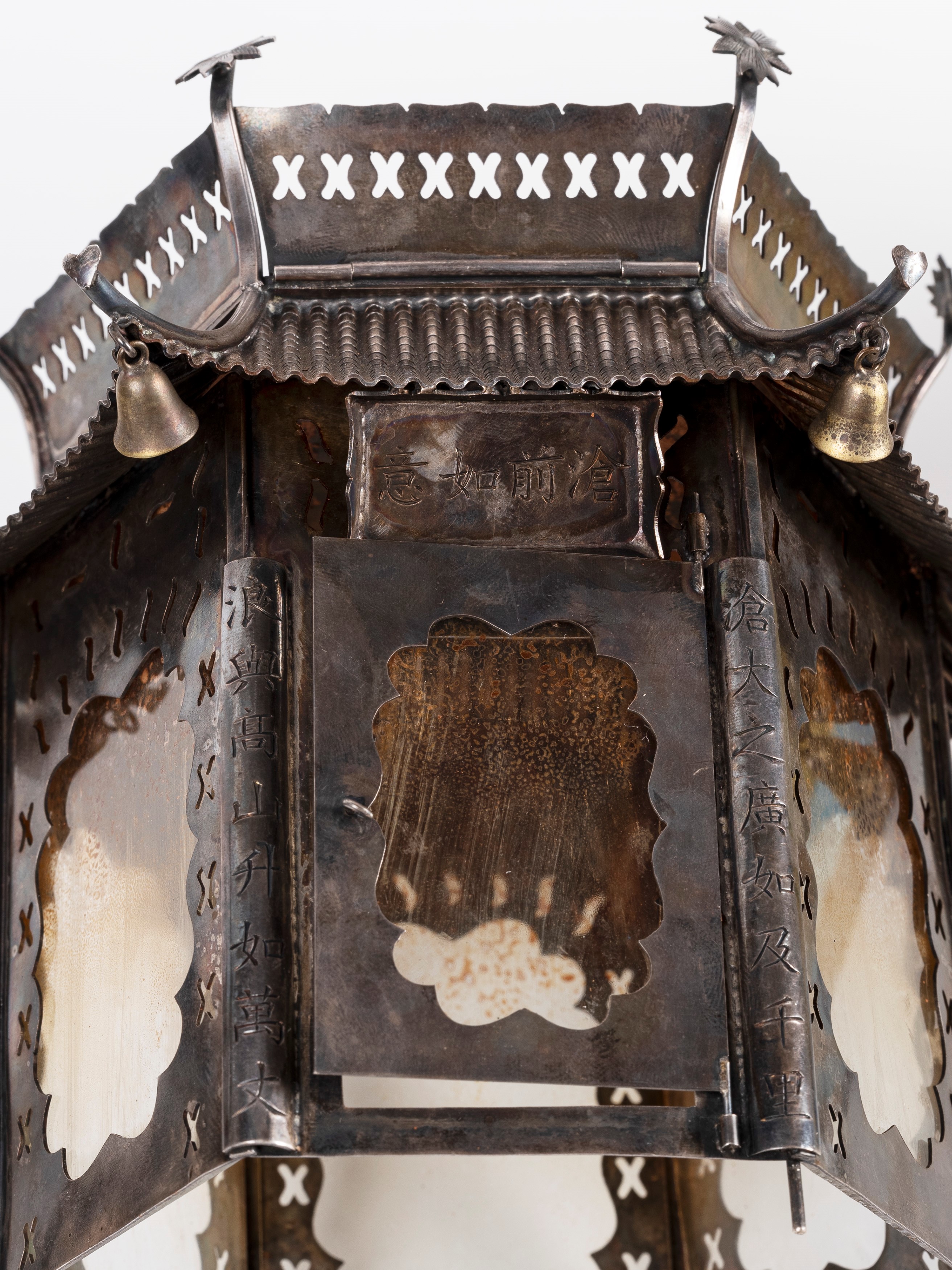 PAGODA IN ARGENTO SMALTATO