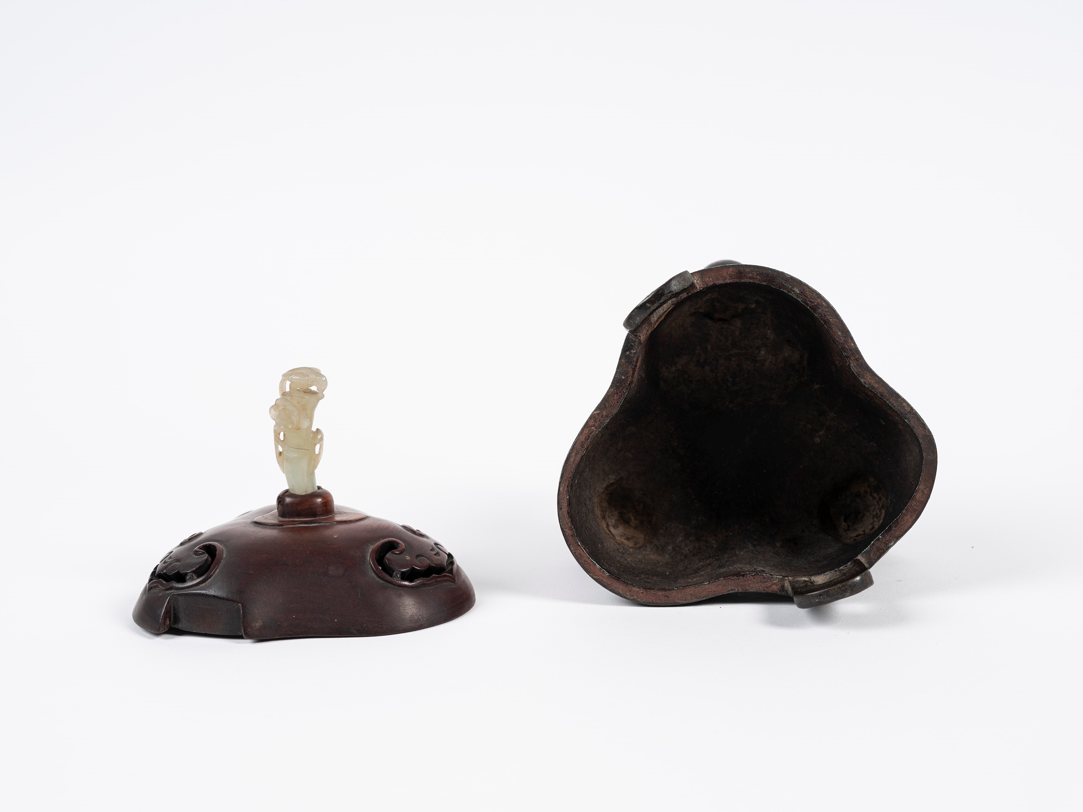 INCENSIERE TRIPODE IN BRONZO