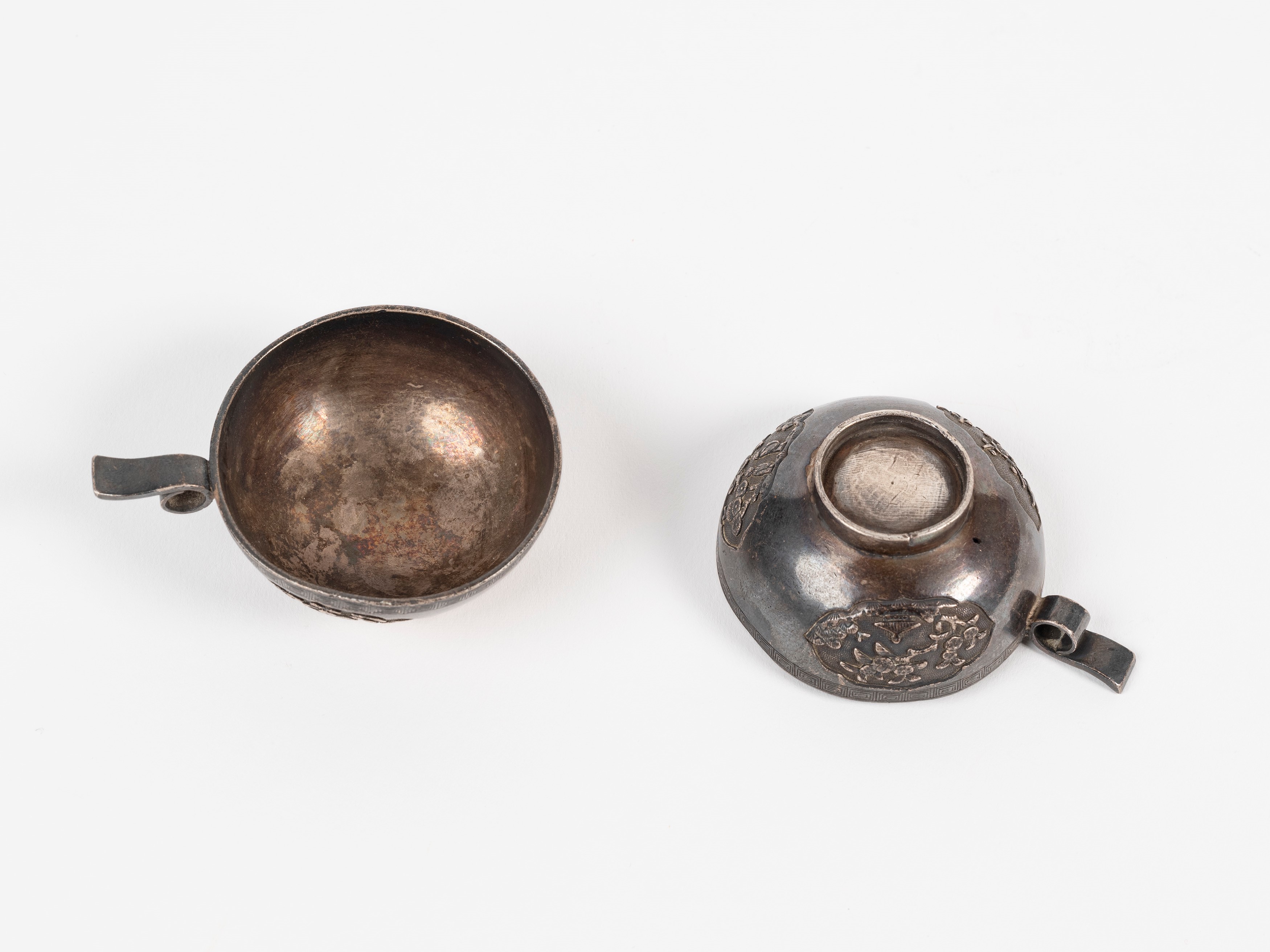 COPPIA DI COPPETTE IN ARGENTO