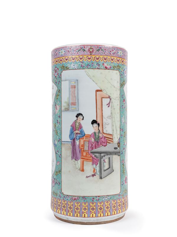 A FAMILLE ROSE VASE ROMANCE OF THE WESTERN CHAMBER DECORATED