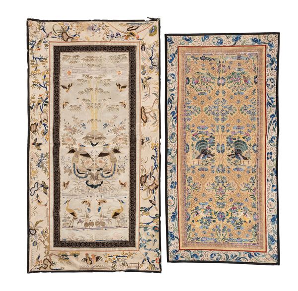 TWO EMBROIDERY ON SILK  (China, Qing dynasty, 19th century)  - Auction Fine Asian Art, Including the Ullman Collection of Fine Buddhist Bronze Figures - Marcopolo srl - Marcopolo Asian Art Auction Milano