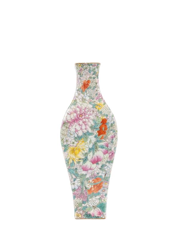 A FAMILLE ROSE PORCELAIN 'MILLE-FLEUR' VASE