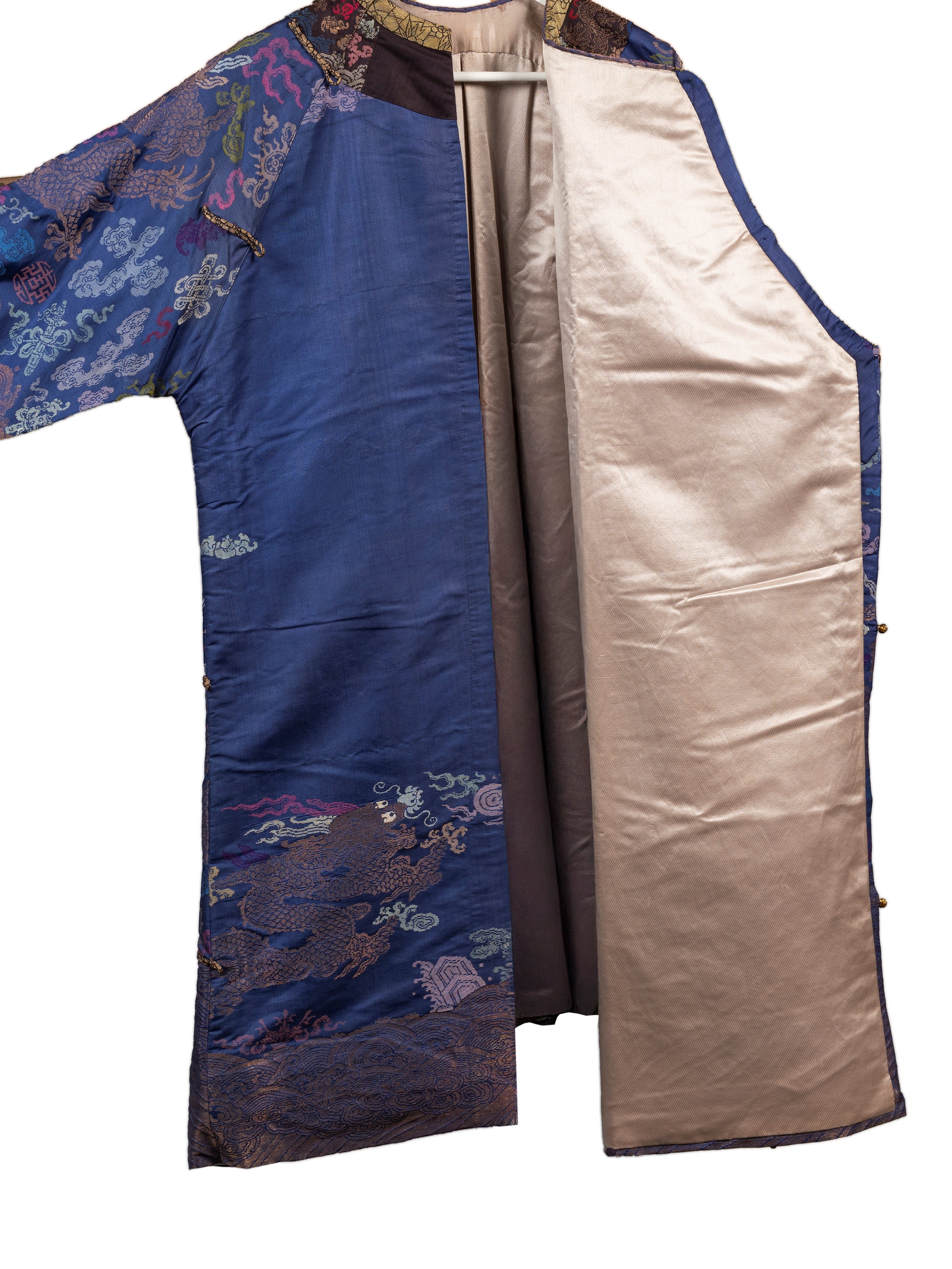 Vestito in Seta Ricamato