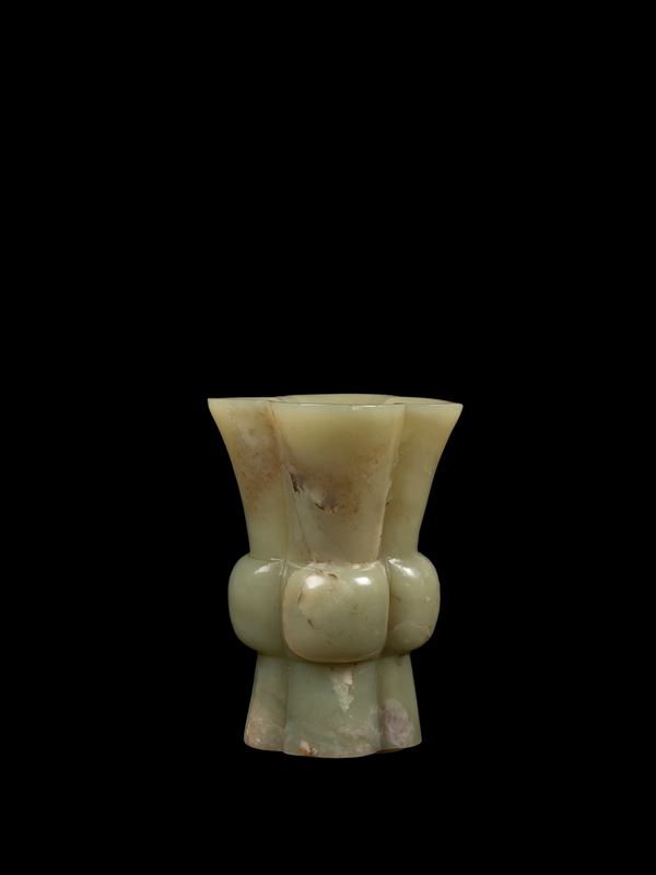 A SMALL JADE VASE