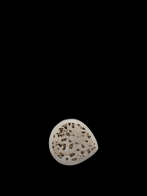PLACCA IN GIADA FORATA
