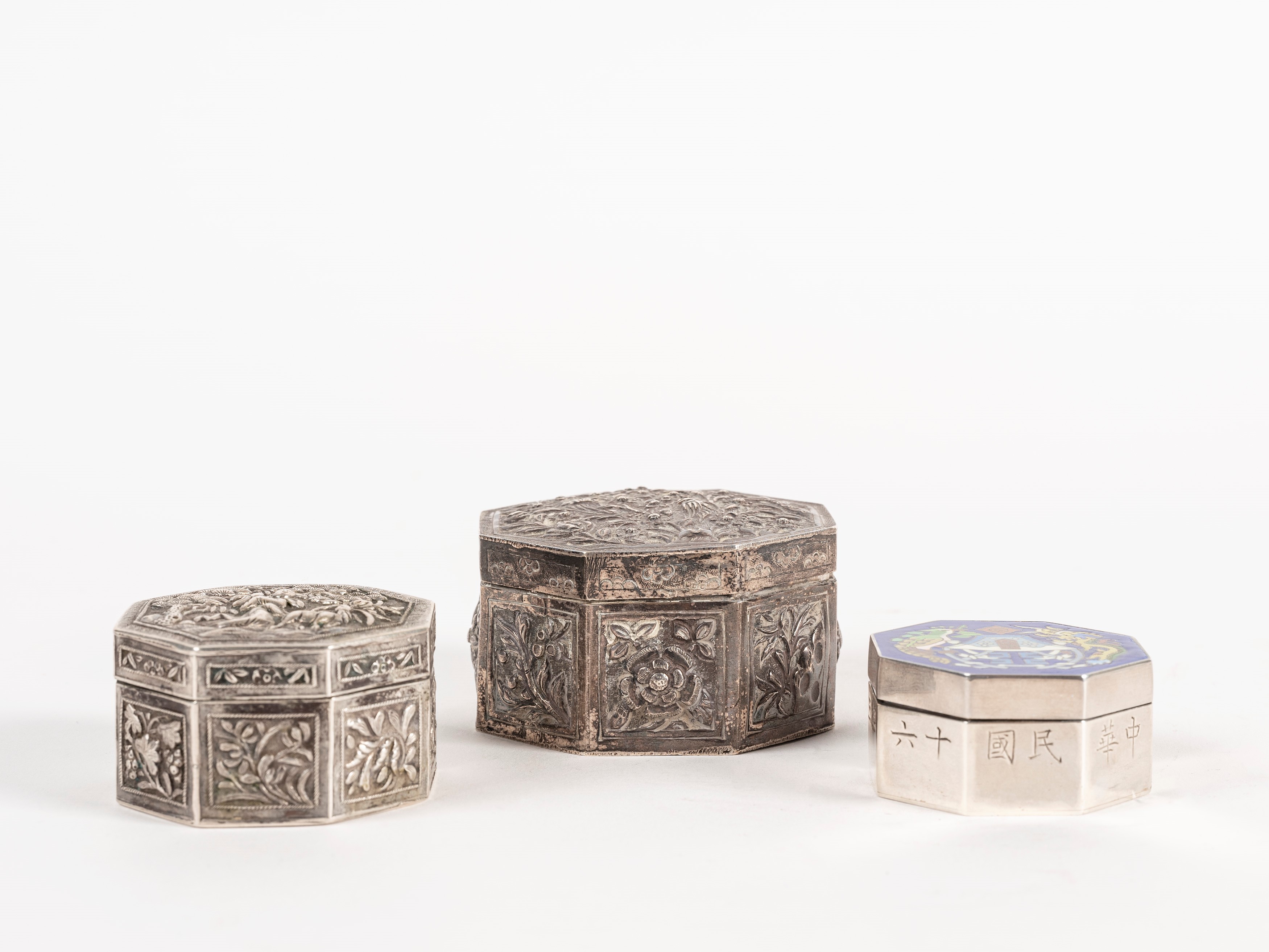 TRE SCATOLINE IN ARGENTO