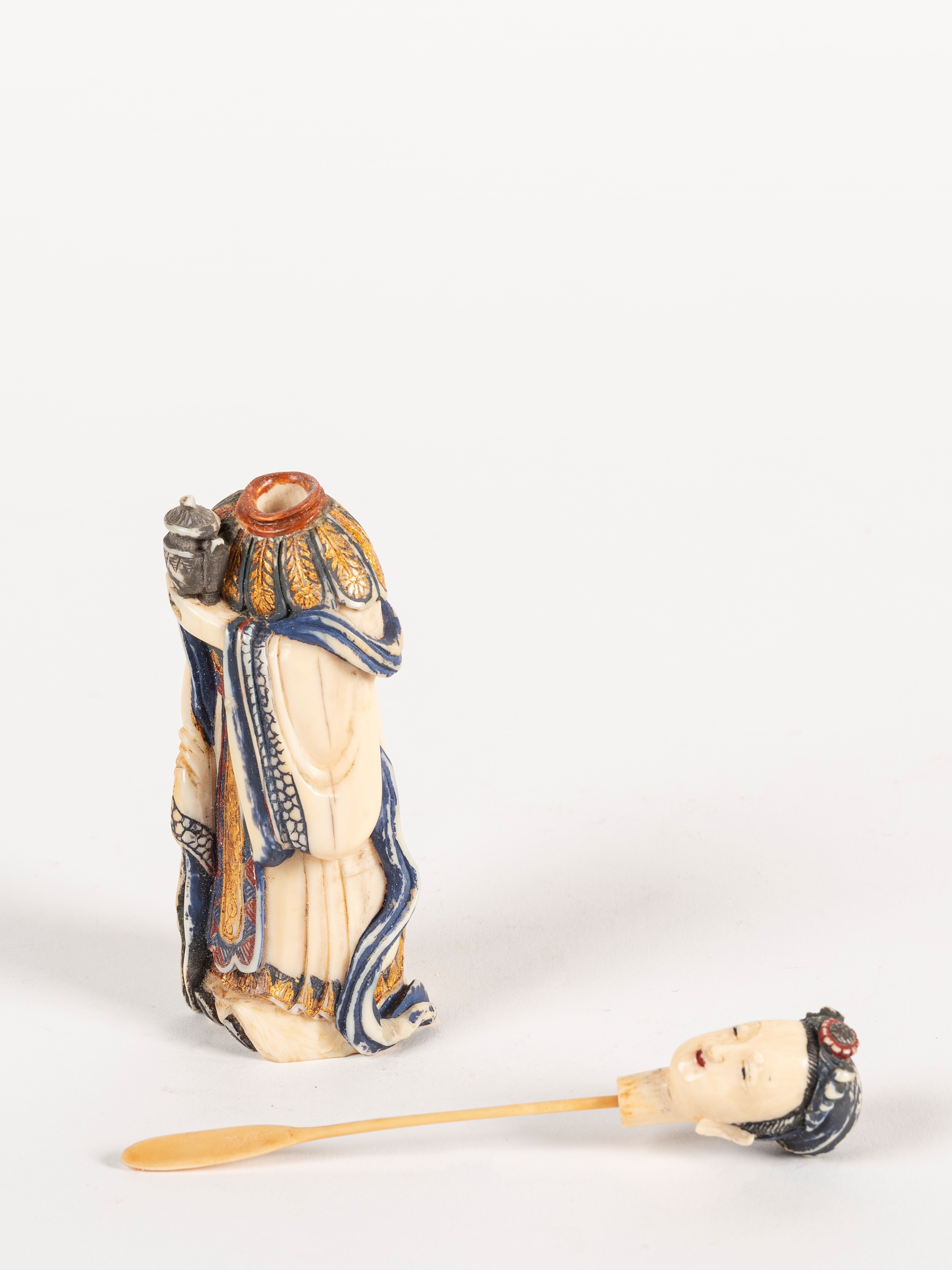 ☼SNUFF BOTTLE IN AVORIO